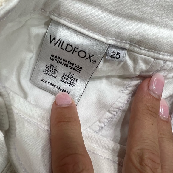 Wildfox Ruby Mid Rise Jean Cut Off Shorts Size 25 White Distressed Short Denim - Picture 3 of 3